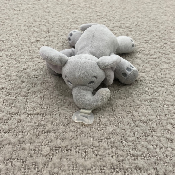 Philips Advent Elephant Pacifier Holder - Picture 1 of 2